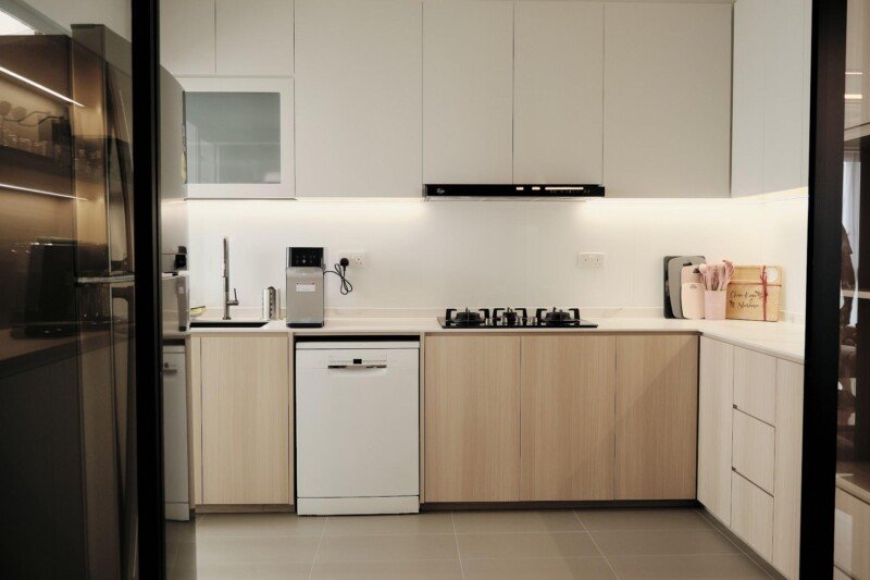 Senja 4rm BTO Kitchen
